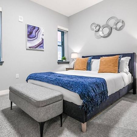 2Br Unit In The Heart Of Dt On Playhouse Square, With Pool And Gym Access-1106 Apartment Cleveland Bagian luar foto